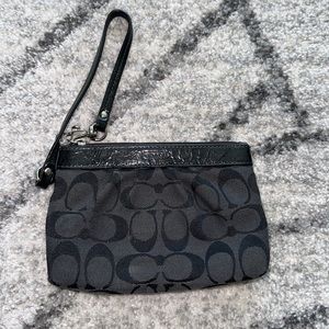 Great condition Coach wristlet